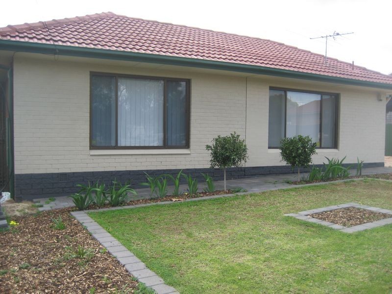 22 Leabrook Drive, Para Hills SA 5096