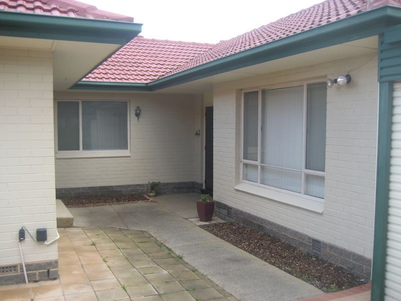 22 Leabrook Drive, Para Hills SA 5096