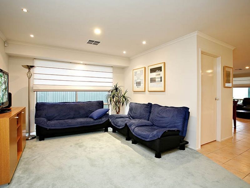 7 Stuart Street, Hillcrest SA 5086