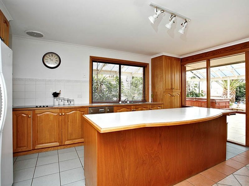 6 Baynes Court, Greenwith SA 5125