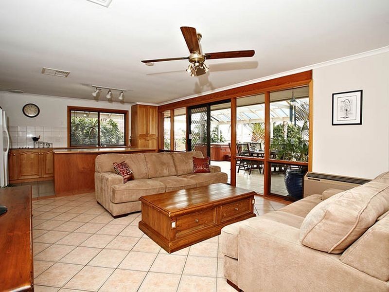 6 Baynes Court, Greenwith SA 5125