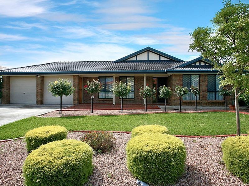 27 Martindale Place, Walkley Heights SA 5098