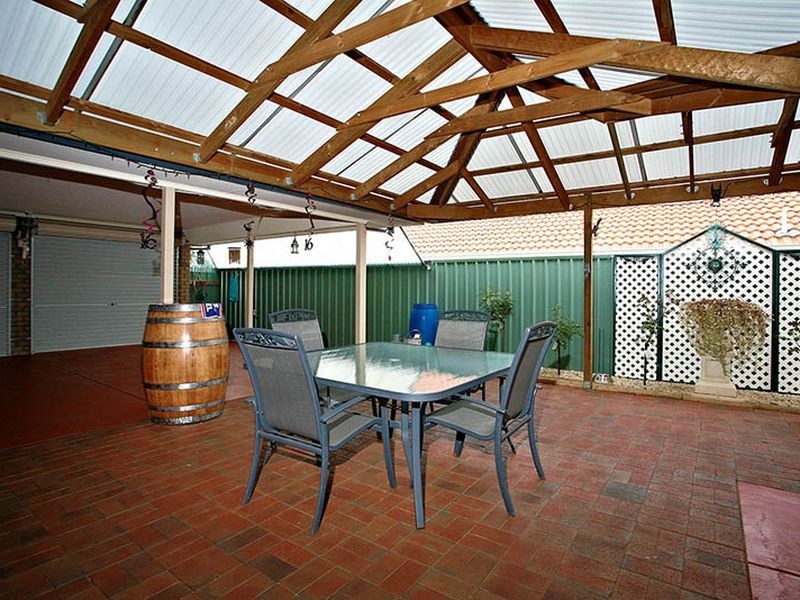 27 Martindale Place, Walkley Heights SA 5098