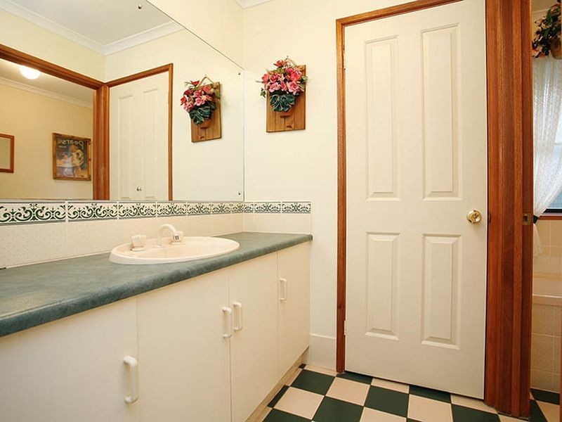 27 Martindale Place, Walkley Heights SA 5098