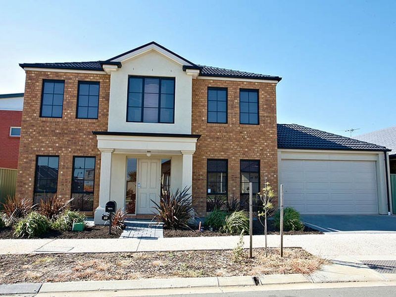 32 Newland Way, Mawson Lakes SA 5095
