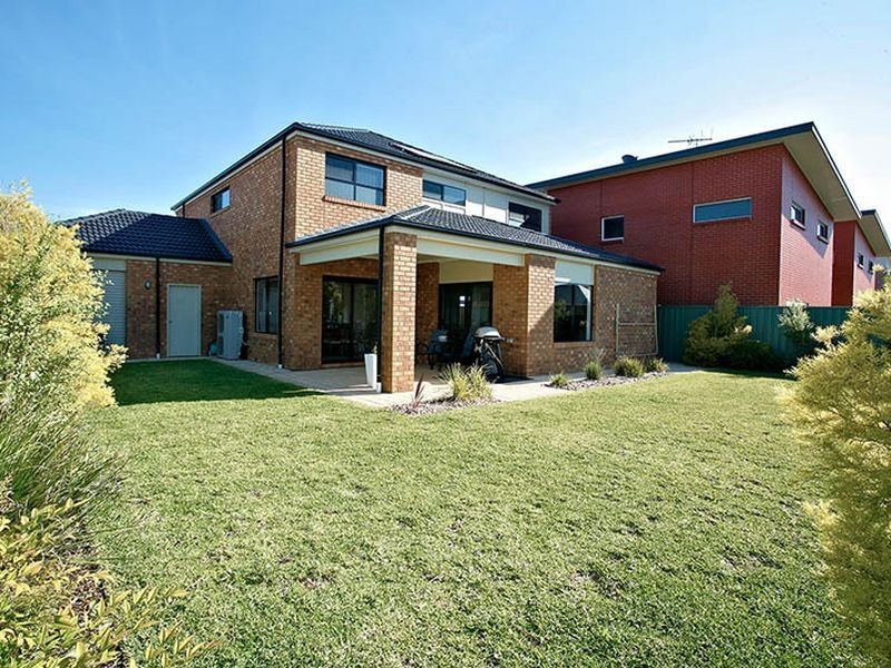 32 Newland Way, Mawson Lakes SA 5095