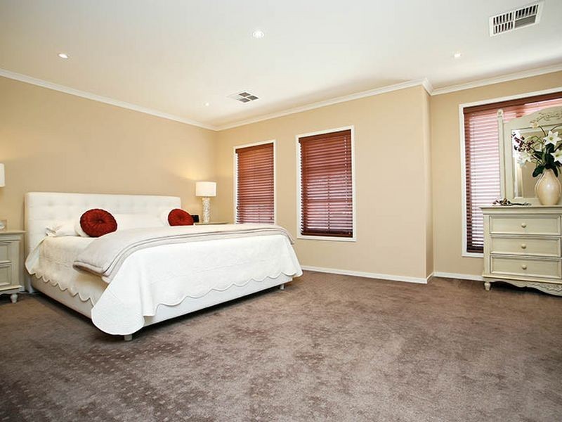 32 Newland Way, Mawson Lakes SA 5095
