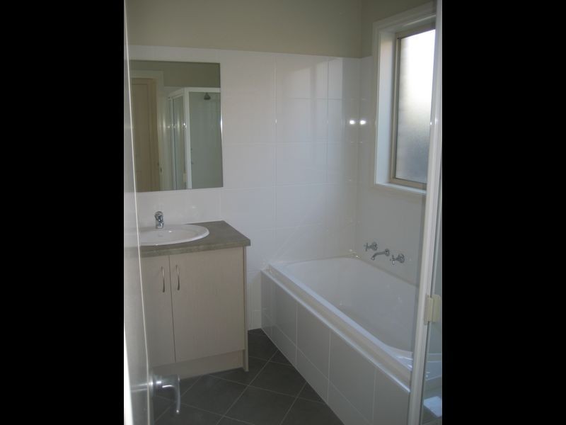 24a Meadowvale Road, Modbury SA 5092