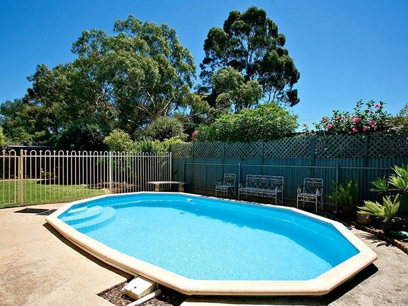 498 Bridge Road, Para Hills West SA 5096