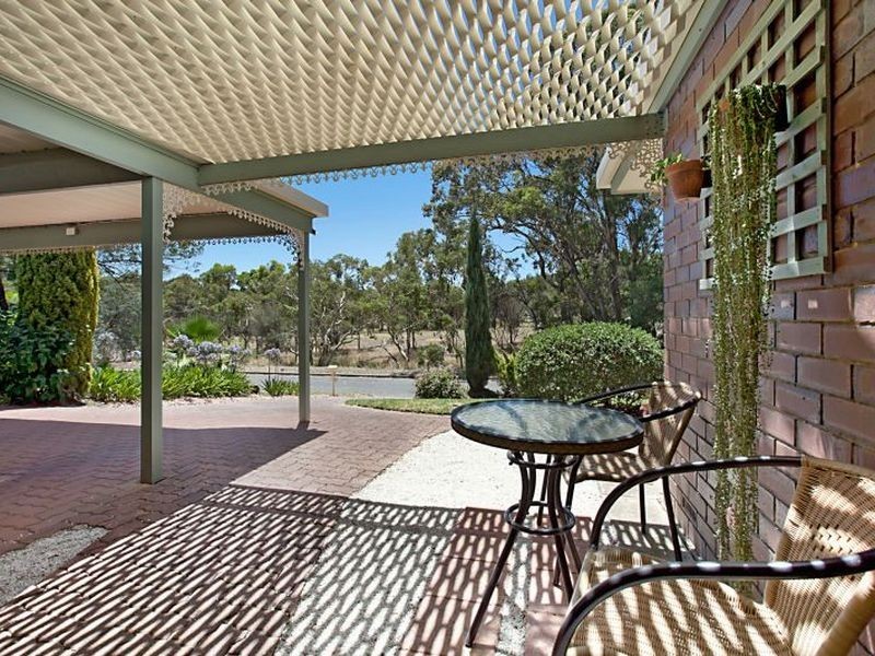 6 Birkdale Close, Fairview Park SA 5126