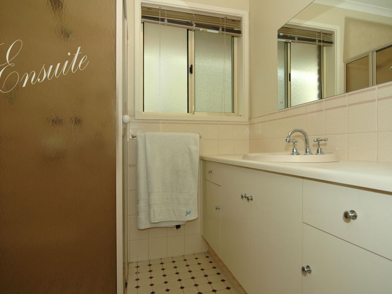 14 Ayles Court, Greenwith SA 5125