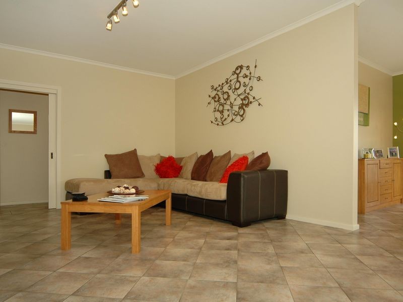 14 Ayles Court, Greenwith SA 5125