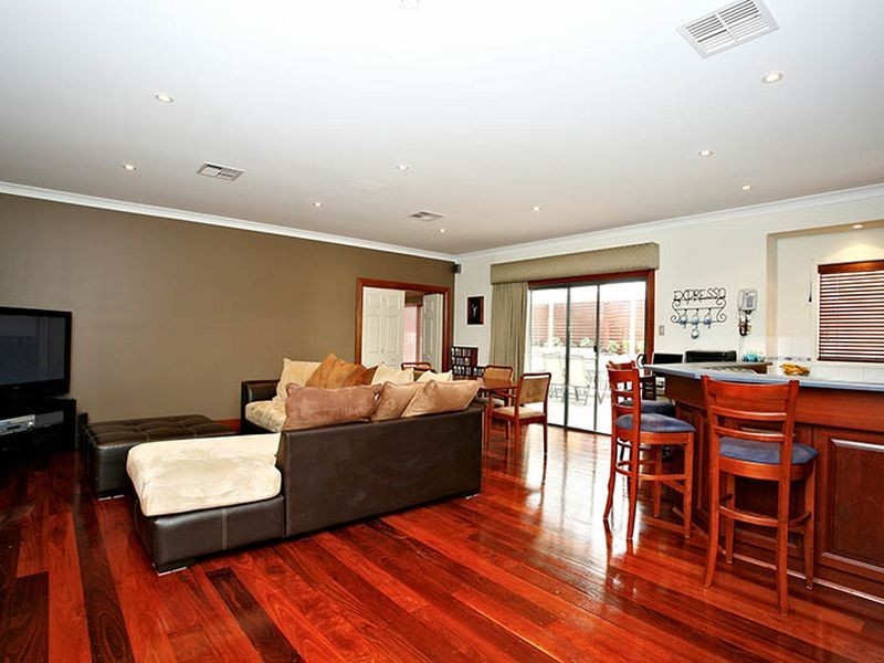 2 Mayfred Avenue, Hope Valley SA 5090