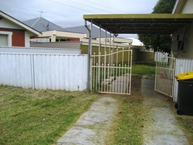 2 Shalford Terrace, Campbelltown SA 5074