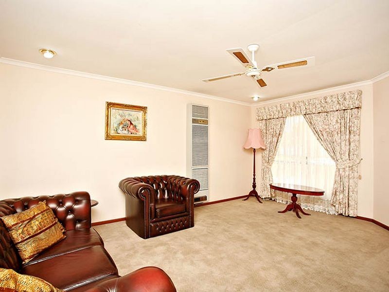 7 John Renwick Place, Modbury Heights SA 5092