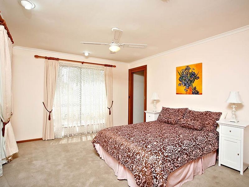 7 John Renwick Place, Modbury Heights SA 5092