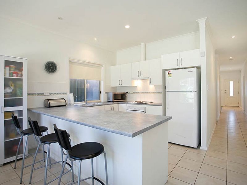 8 Heard Avenue, Mawson Lakes SA 5095