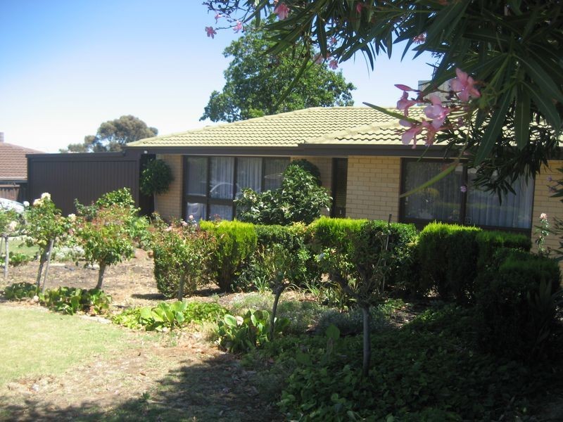 18 Kurrajong Street, Surrey Downs SA 5126