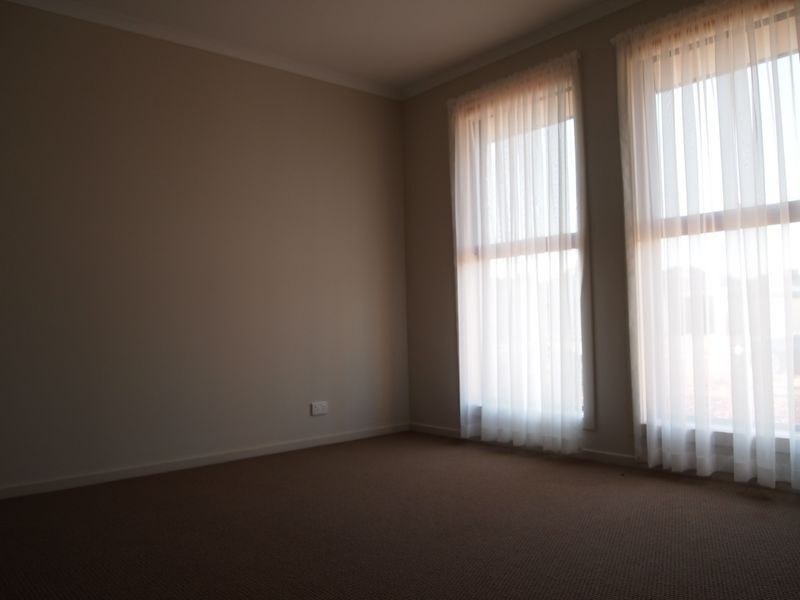 45 Peerless Rd, Munno Para West SA 5115