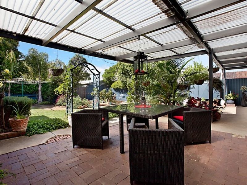 55 Currawong Crescent, Modbury Heights SA 5092