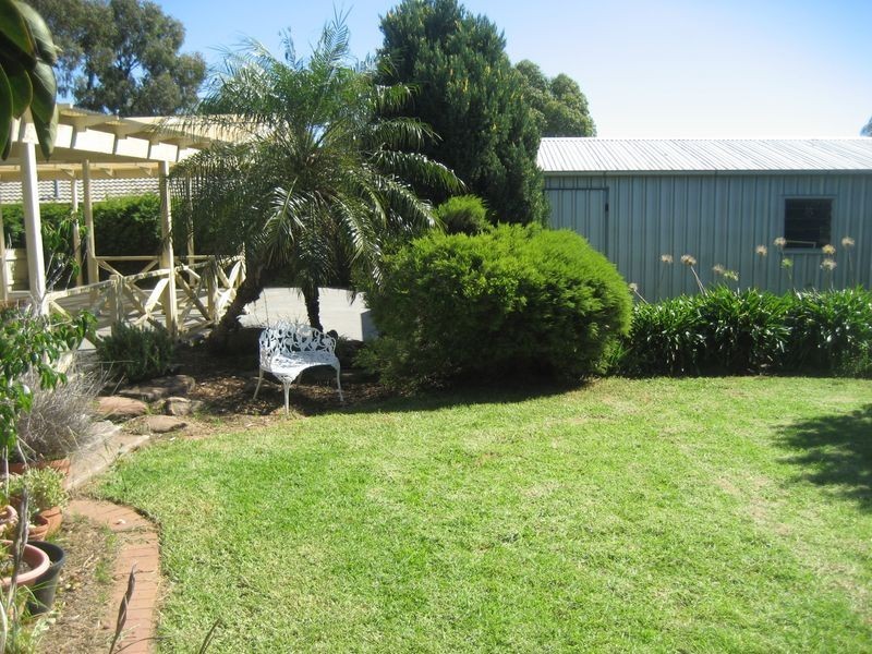 50 Canterbury Drive, Salisbury Heights SA 5109