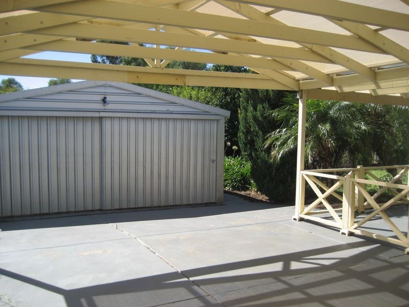 50 Canterbury Drive, Salisbury Heights SA 5109