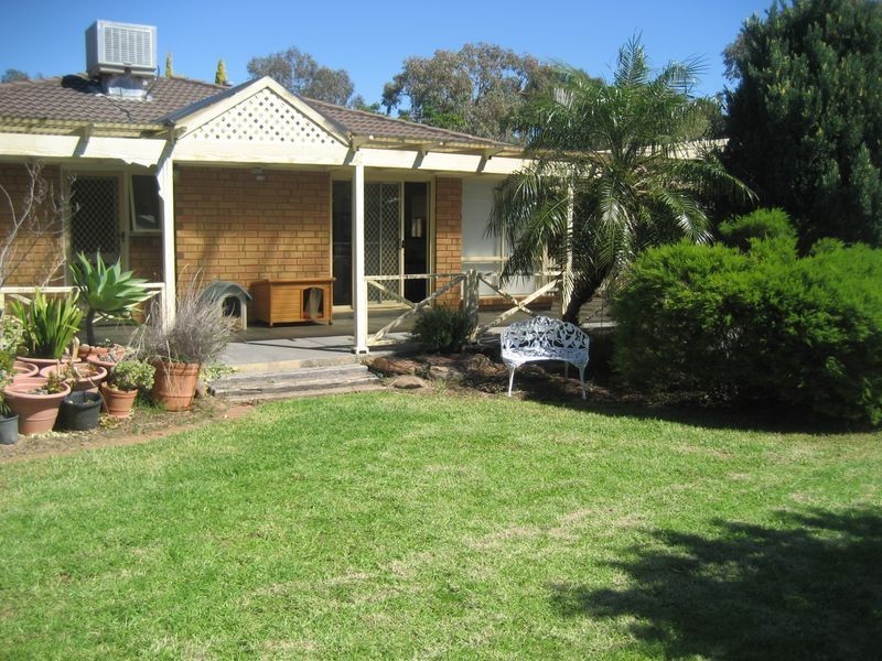 50 Canterbury Drive, Salisbury Heights SA 5109
