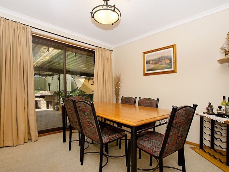 17 Plover Avenue, Modbury Heights SA 5092