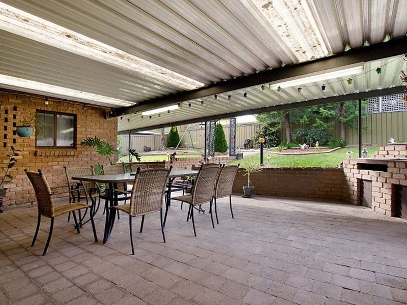 17 Plover Avenue, Modbury Heights SA 5092