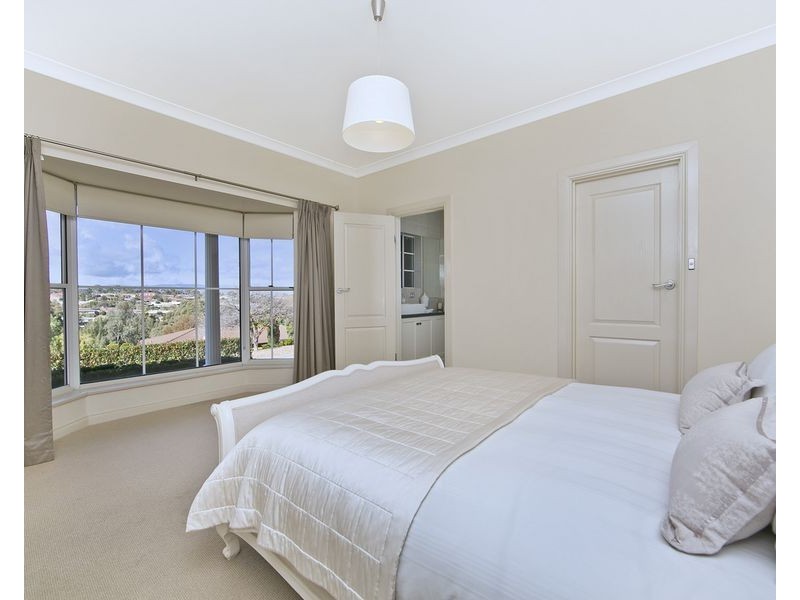 8 O’Leary Place, Wynn Vale SA 5127