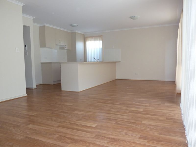 1 Mendota Avenue, Andrews Farm SA 5114