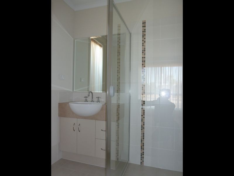 1 Mendota Avenue, Andrews Farm SA 5114