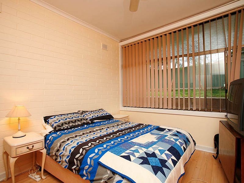 30 Robert Court, Para Hills SA 5096