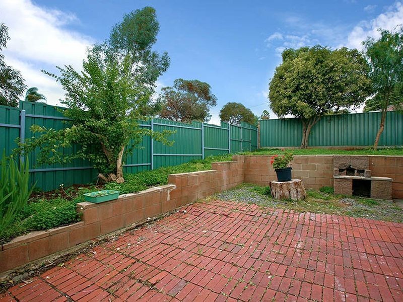 30 Robert Court, Para Hills SA 5096