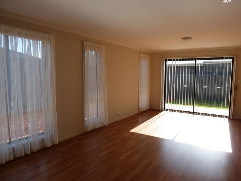 2 Caspian Lane, Andrews Farm SA 5114