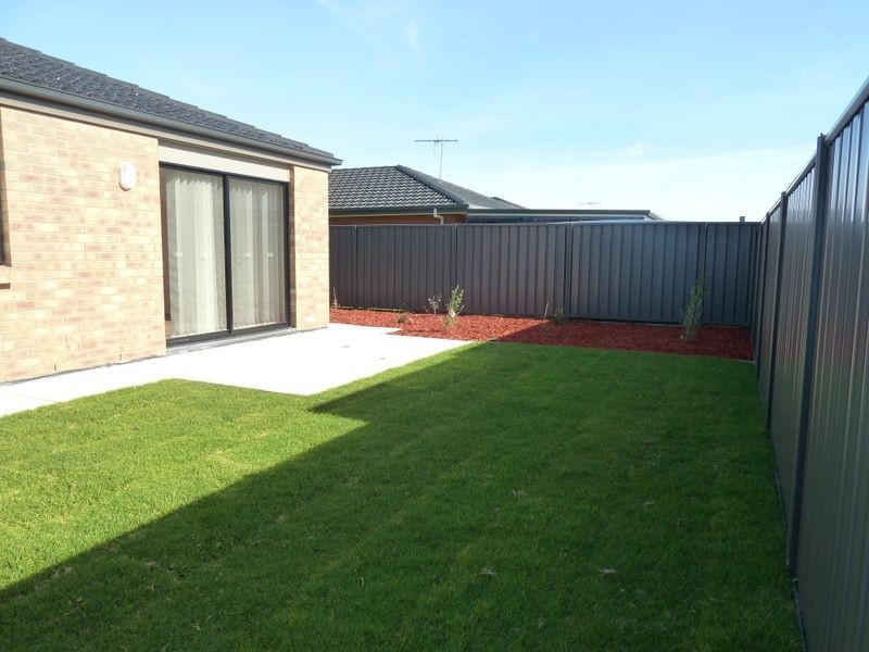 2 Caspian Lane, Andrews Farm SA 5114