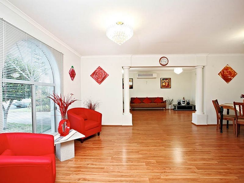 4 Rosette Avenue, Para Hills West SA 5096