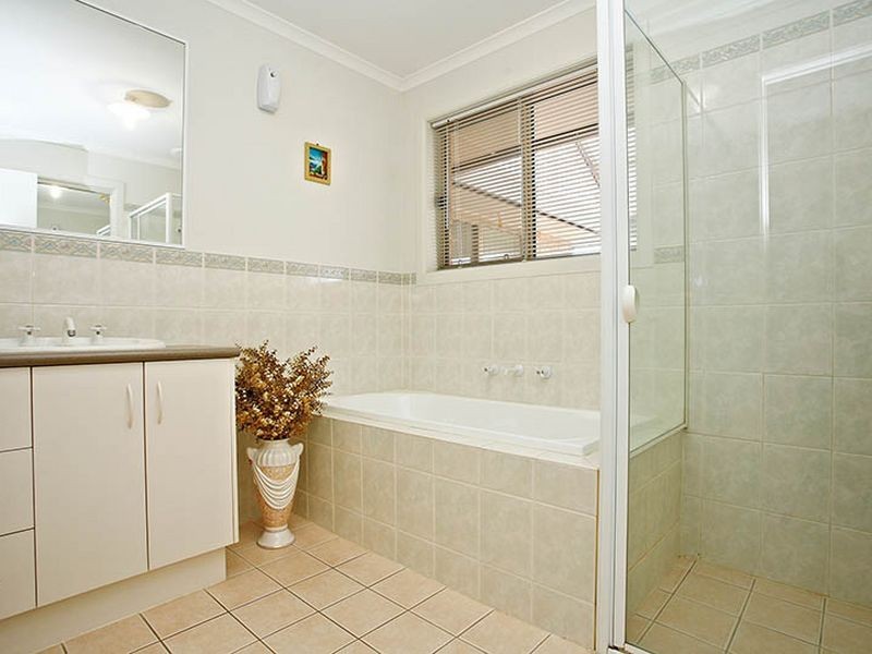 4 Rosette Avenue, Para Hills West SA 5096