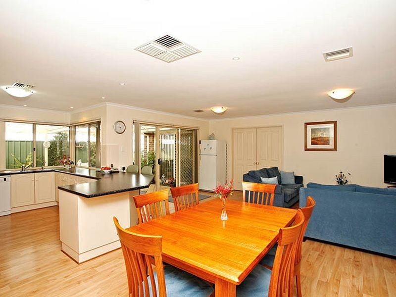 13 Saddle Crescent, Walkley Heights SA 5098