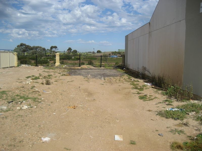 15 Ridley Street, Mawson Lakes SA 5095