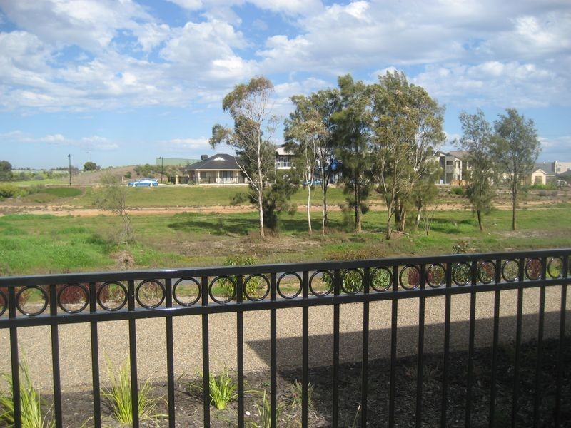 15 Ridley Street, Mawson Lakes SA 5095