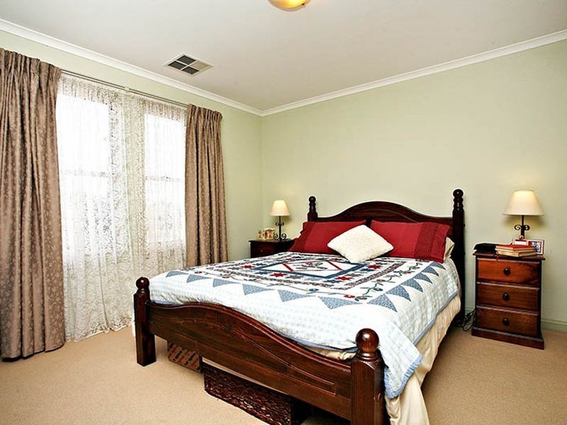 3 Creekview Drive, Walkley Heights SA 5098