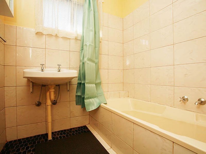 835 Grand Junction Rd, Valley View SA 5093