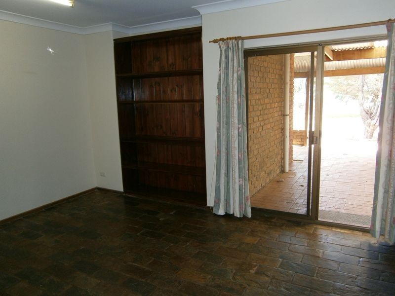 15 Upton Street, Elizabeth Vale SA 5112