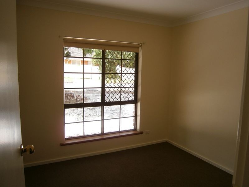 15 Upton Street, Elizabeth Vale SA 5112