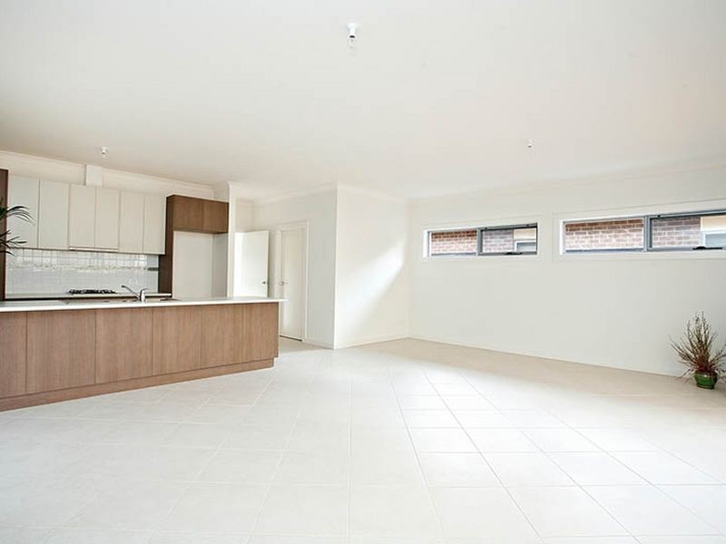 8 Wandana Avenue, Gilles Plains SA 5086