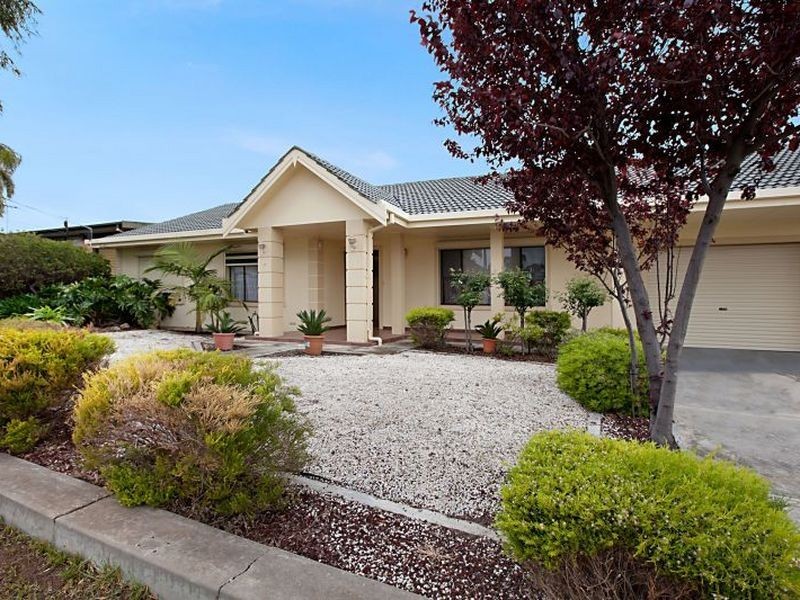 3 Vale Ave, Valley View SA 5093