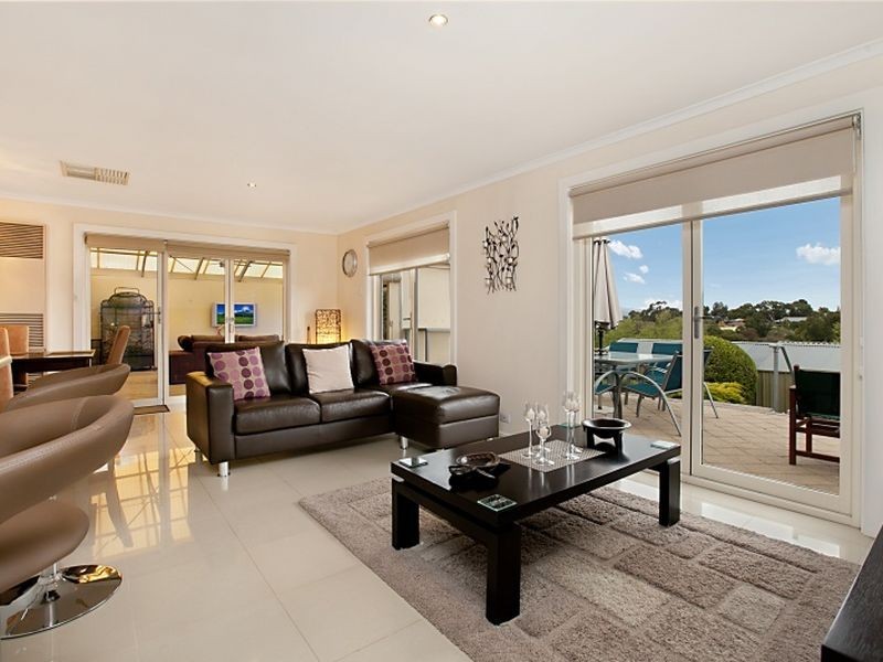 12 Dallas Court, Wynn Vale SA 5127