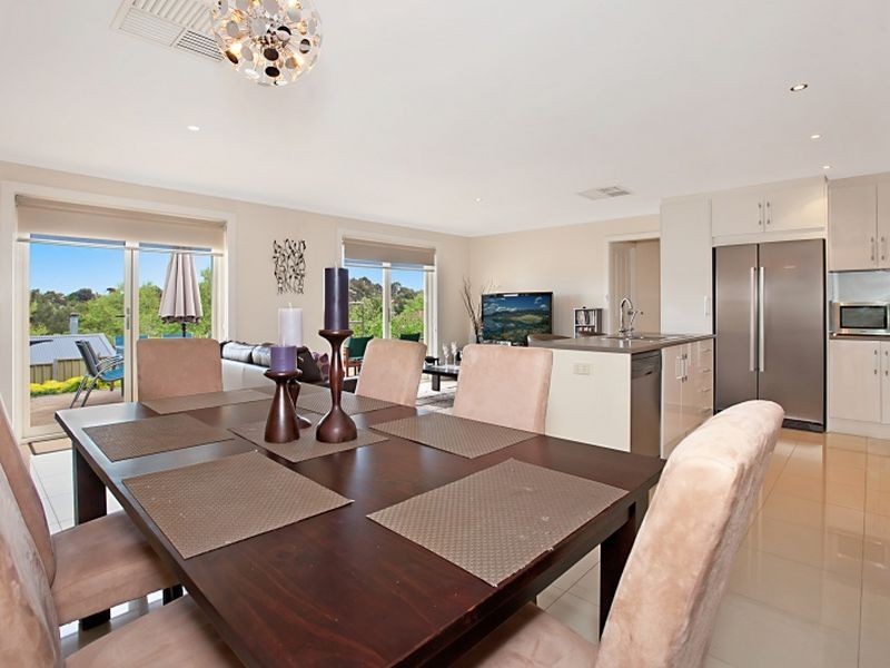 12 Dallas Court, Wynn Vale SA 5127