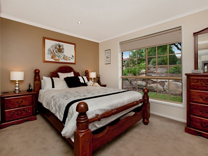 12 Dallas Court, Wynn Vale SA 5127